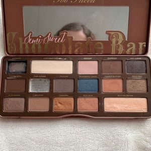 Too faced semi sweet chocolate palette